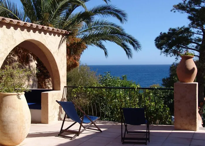 Stella Mare ホテル 3*