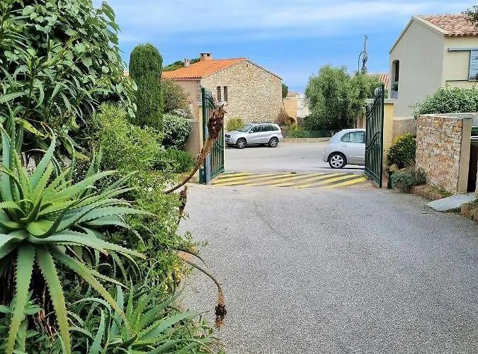 Stella Mare ホテル 3*